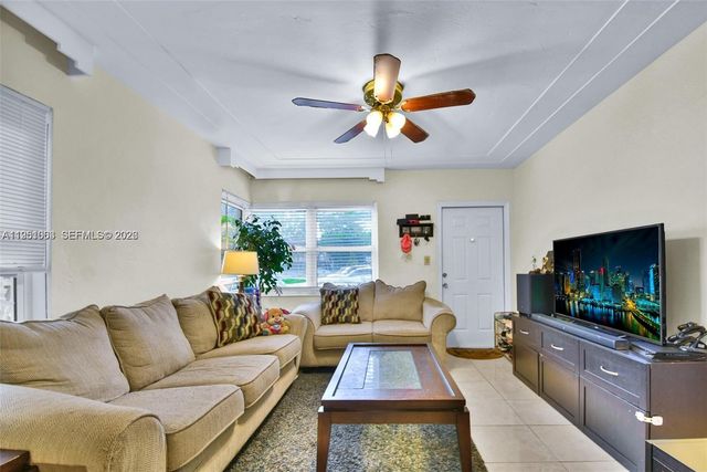 655 NE 122nd St, North Miami, FL 33161