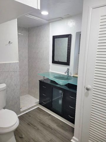 655 NE 122nd St, North Miami, FL 33161