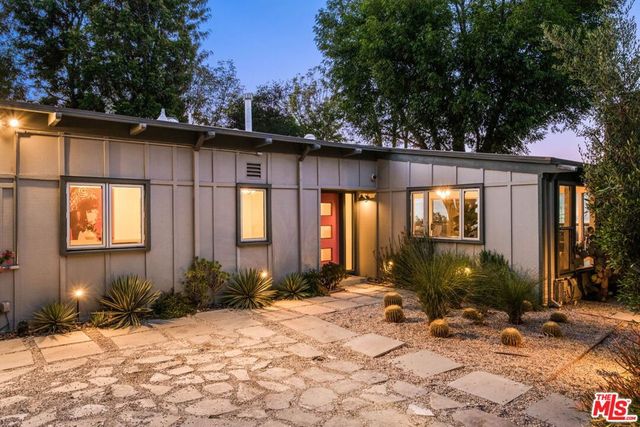 7523 Mulholland Drive, Los Angeles, CA 90046