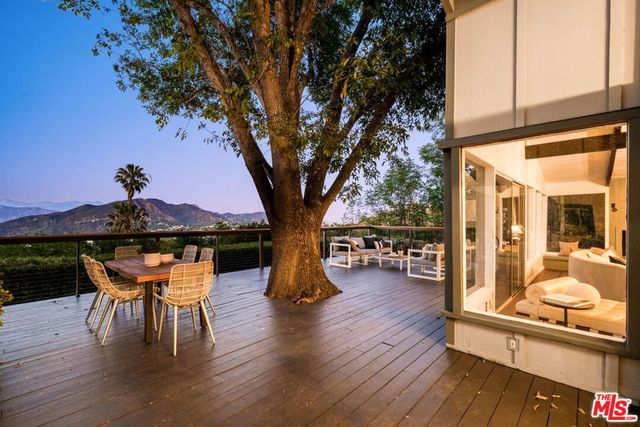 7523 Mulholland Drive, Los Angeles, CA 90046