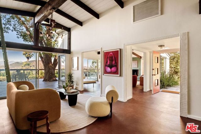 7523 Mulholland Drive, Los Angeles, CA 90046