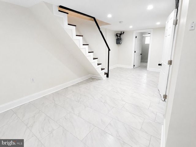 162 W GODFREY AVE, Philadelphia, PA 19120