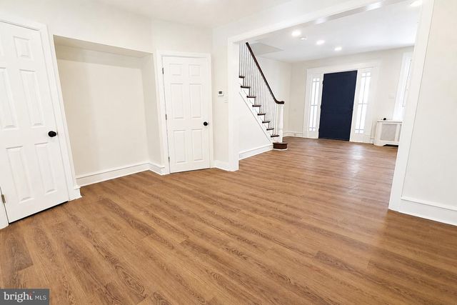 162 W GODFREY AVE, Philadelphia, PA 19120
