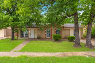 3201 Forestdale Lane, Balch Springs, TX 75180