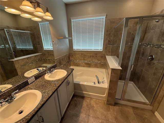 2049 MESIC HAMMOCK WAY, Venice, FL 34292