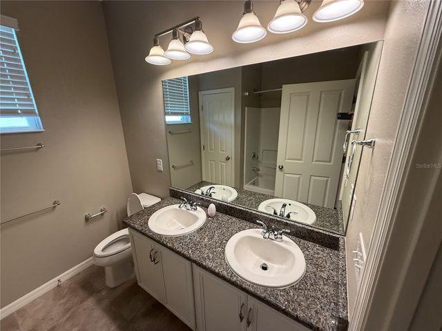 2049 MESIC HAMMOCK WAY, Venice, FL 34292