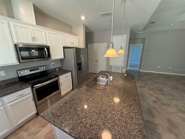 2049 MESIC HAMMOCK WAY, Venice, FL 34292