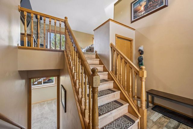 40533 Golden Avenue, North Branch, MN 55056