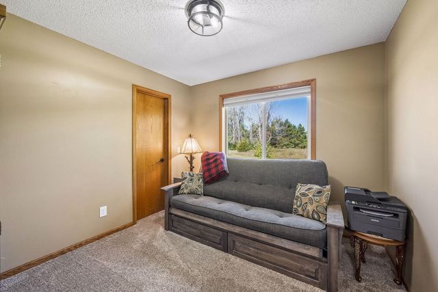 40533 Golden Avenue, North Branch, MN 55056