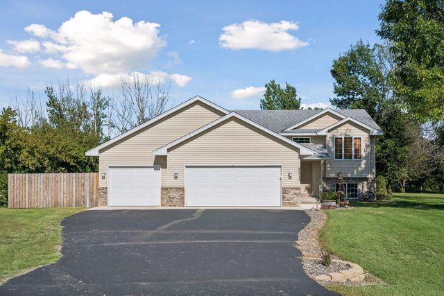 40533 Golden Avenue, North Branch, MN 55056