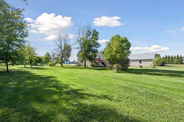 40533 Golden Avenue, North Branch, MN 55056