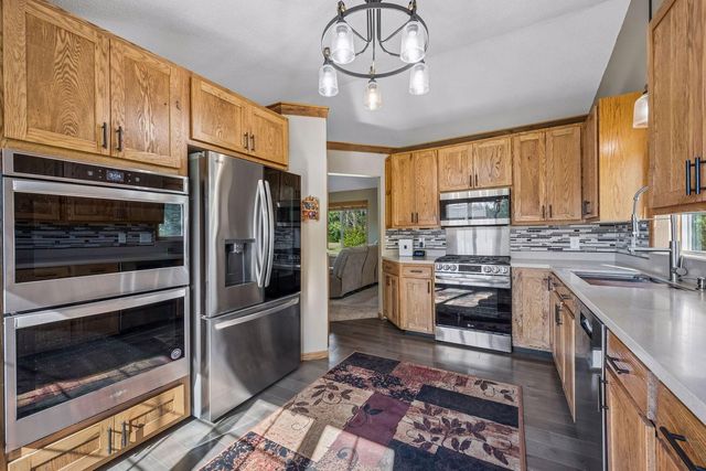 40533 Golden Avenue, North Branch, MN 55056