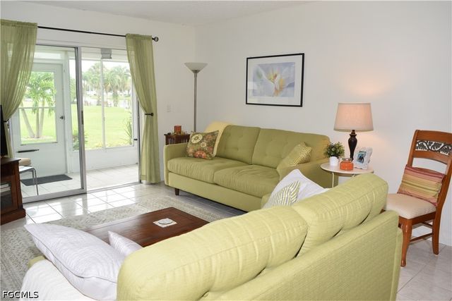 6801 Lake McGregor CIR, Fort Myers, FL 33919