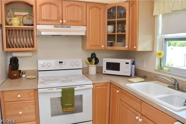 6801 Lake McGregor CIR, Fort Myers, FL 33919
