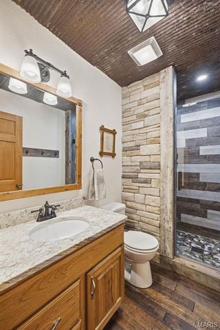 2276 Old Fredericktown Road, Farmington, MO 63640