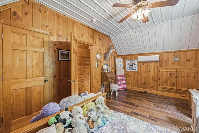2276 Old Fredericktown Road, Farmington, MO 63640