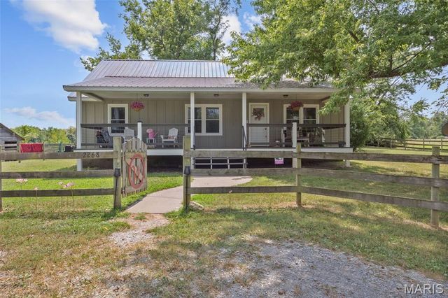 2276 Old Fredericktown Road, Farmington, MO 63640