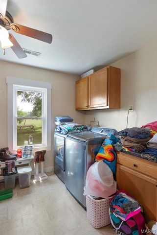 2276 Old Fredericktown Road, Farmington, MO 63640