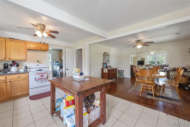 2276 Old Fredericktown Road, Farmington, MO 63640