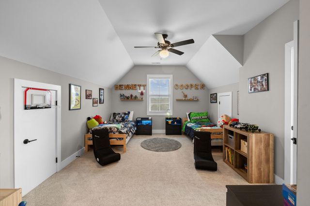 12877 Versailles Rd, Rockvale, TN 37153