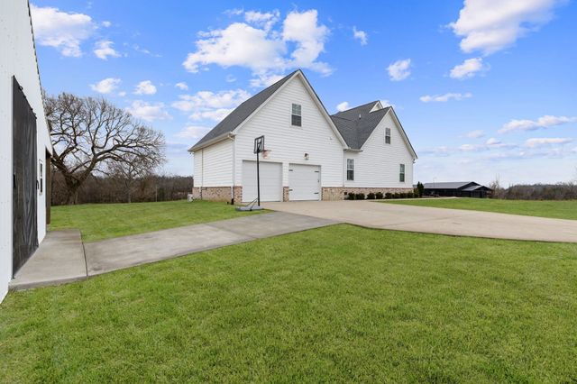 12877 Versailles Rd, Rockvale, TN 37153