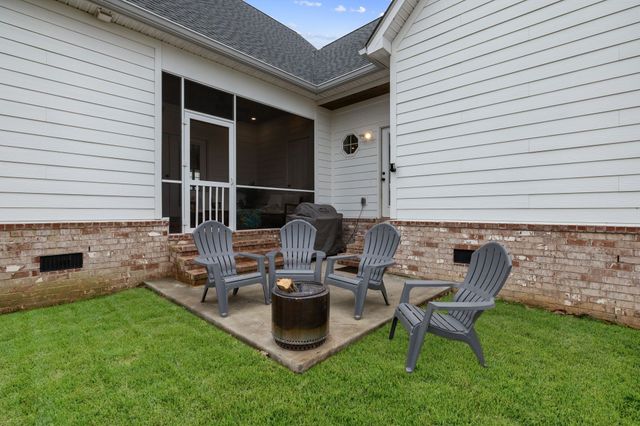 12877 Versailles Rd, Rockvale, TN 37153