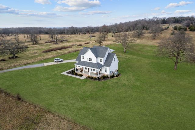 12877 Versailles Rd, Rockvale, TN 37153