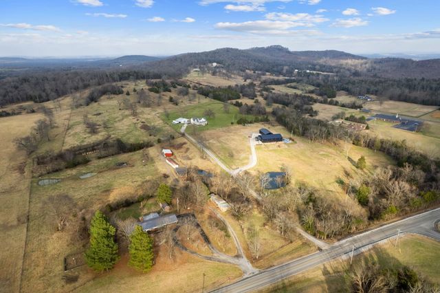 12877 Versailles Rd, Rockvale, TN 37153