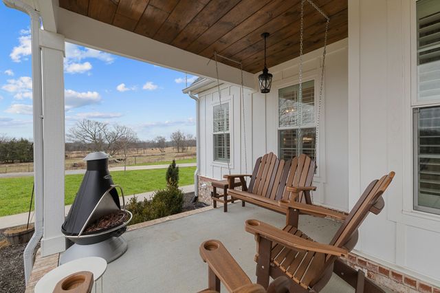 12877 Versailles Rd, Rockvale, TN 37153