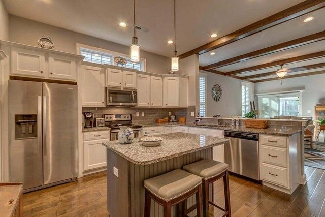 118 Hickory Grove Court, Georgetown, KY 40324