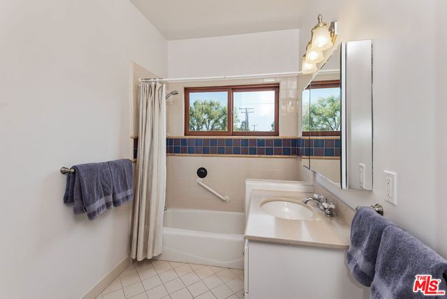 4236 Moore Street, Culver City, CA 90066
