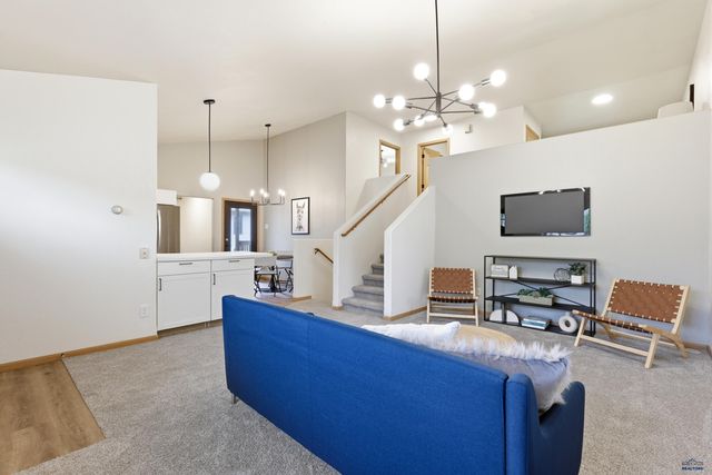2383 HILLSIDE DR, Sturgis, SD 57785