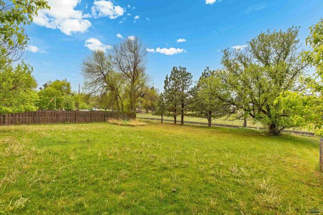 2383 HILLSIDE DR, Sturgis, SD 57785