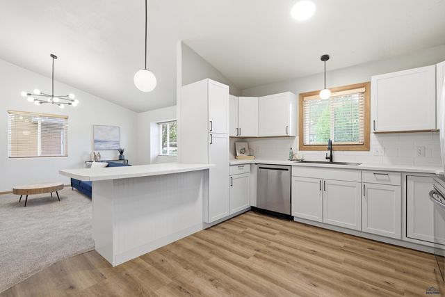 2383 HILLSIDE DR, Sturgis, SD 57785