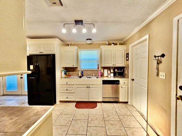 106 Hickory Dr., Petal, MS 39465