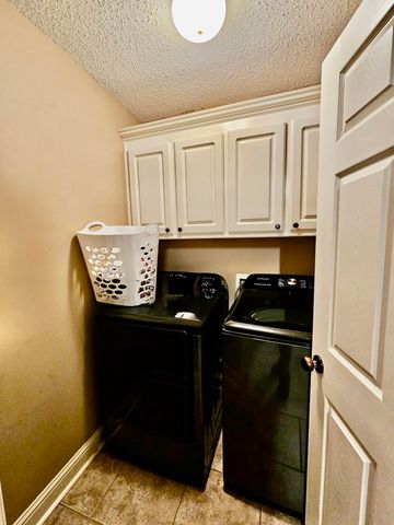 106 Hickory Dr., Petal, MS 39465