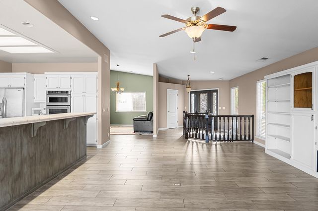 5370 Royal Oaks Dr, Oroville, CA 95966