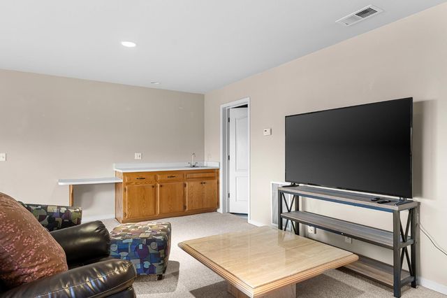 5370 Royal Oaks Dr, Oroville, CA 95966