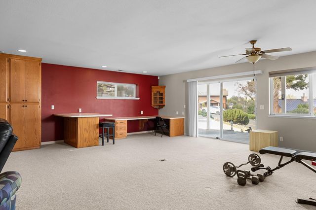 5370 Royal Oaks Dr, Oroville, CA 95966