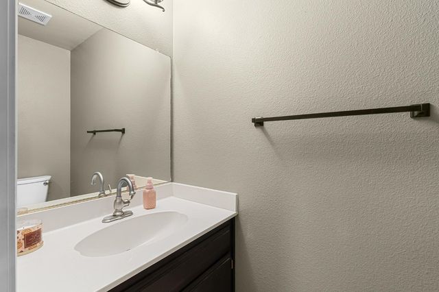 5370 Royal Oaks Dr, Oroville, CA 95966