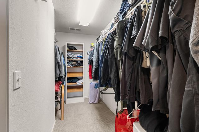 5370 Royal Oaks Dr, Oroville, CA 95966