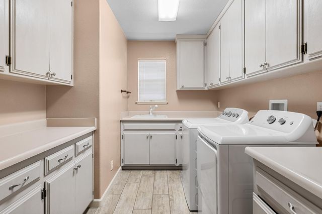 5370 Royal Oaks Dr, Oroville, CA 95966