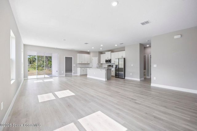 495 Harrison Street SW, Palm Bay, FL 32908