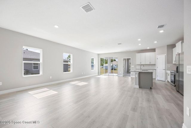 495 Harrison Street SW, Palm Bay, FL 32908