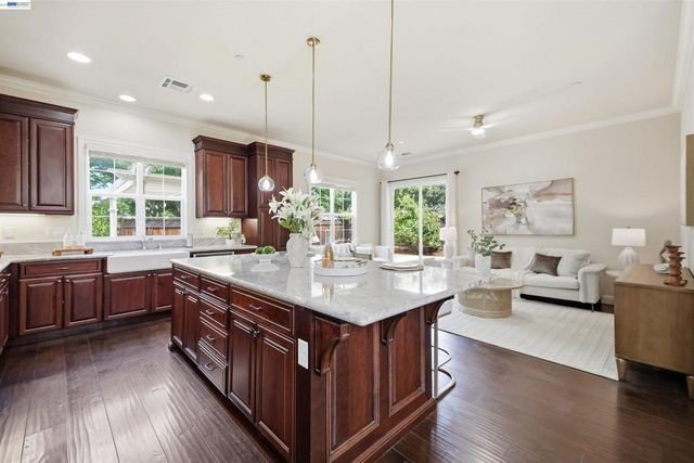 3582 Cinnamon Ridge Rd, San Ramon, CA 94582