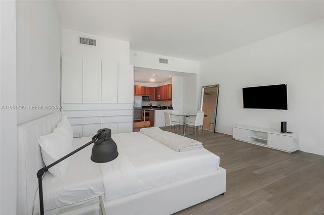 2301 Collins Ave 1636, Miami Beach, FL 33139