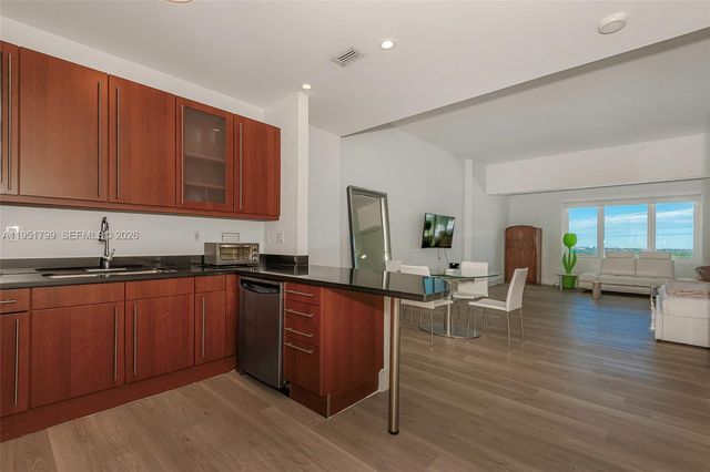 2301 Collins Ave 1636, Miami Beach, FL 33139