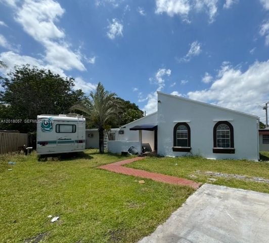 19422 SW 119th Ct, Miami, FL 33177
