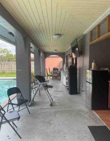 19422 SW 119th Ct, Miami, FL 33177
