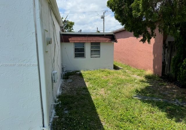 19422 SW 119th Ct, Miami, FL 33177